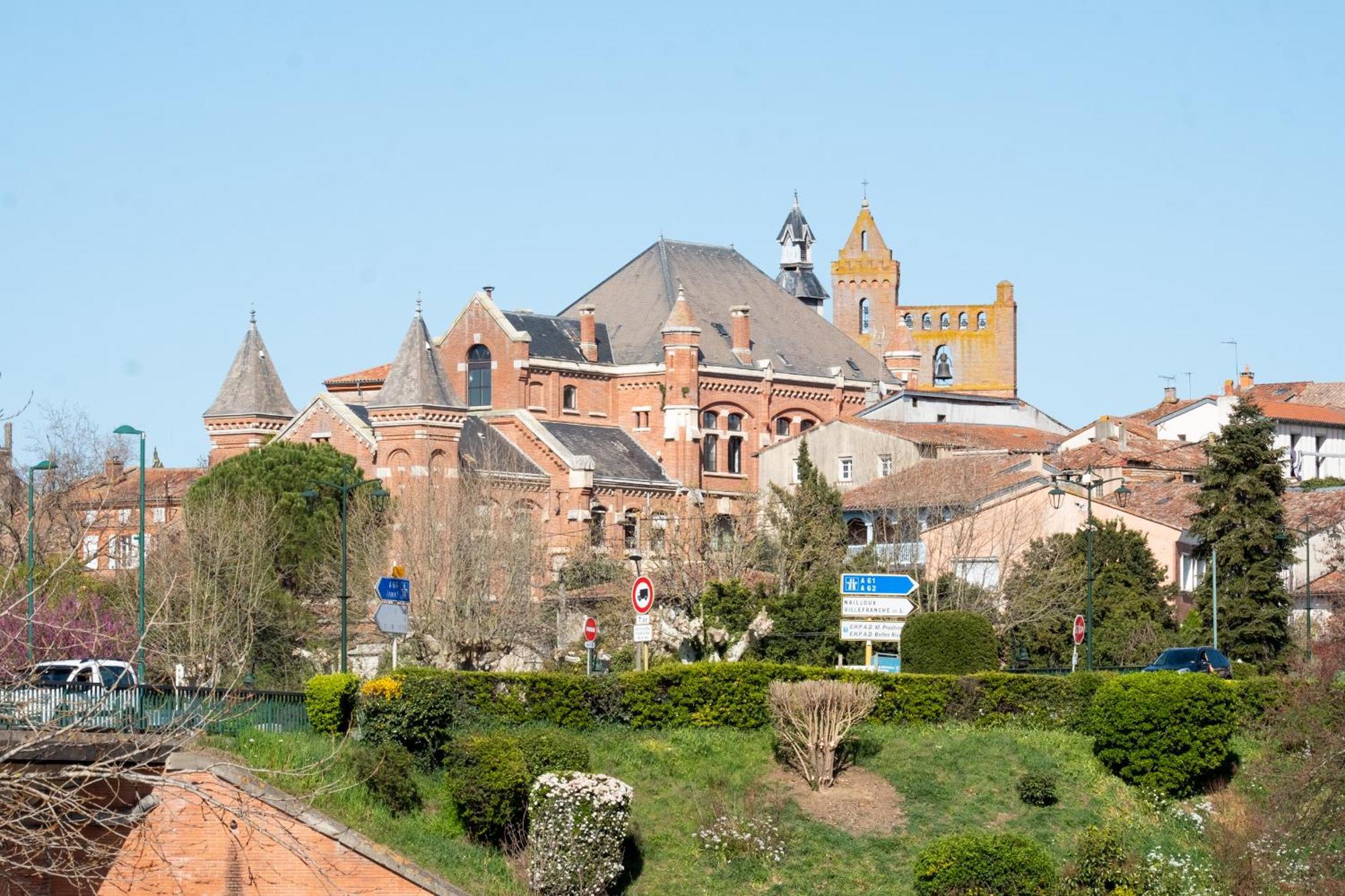 Evasions-Echappee, Centre-Ville, Gare Auterive  Экстерьер фото